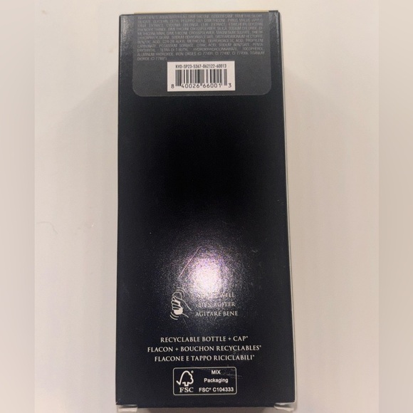 KVD BEAUTY
Good Apple Non-Comedogenic Full-Coverage
Serum Foundation - Picture 6 of 6